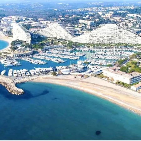 16 Veronique Villeneuve-Loubet
